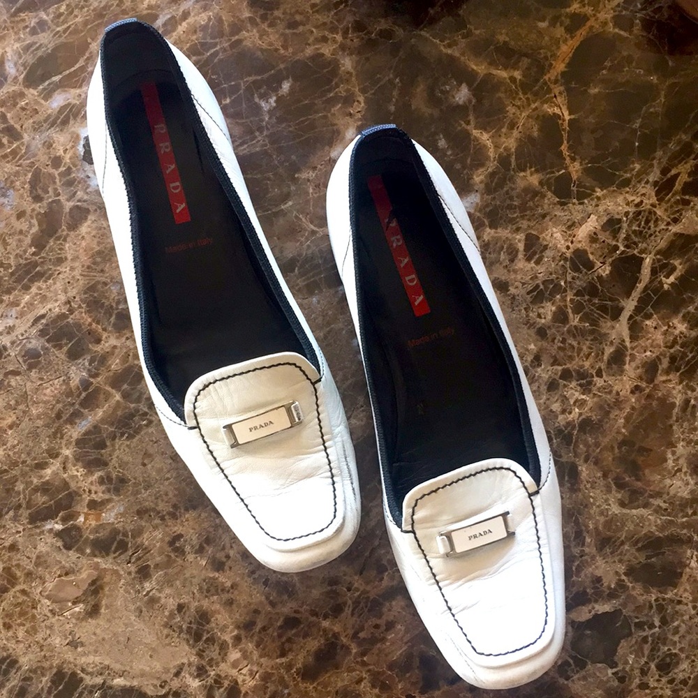Prada flats, size 38. Used,slightly scuffed,comfy!